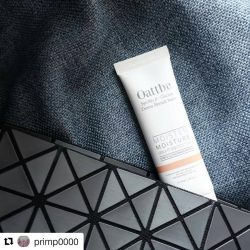 Kem dưỡng trắng phục hồi da hư tổn Oattabe Moisten Bright Skin Texture 50ml